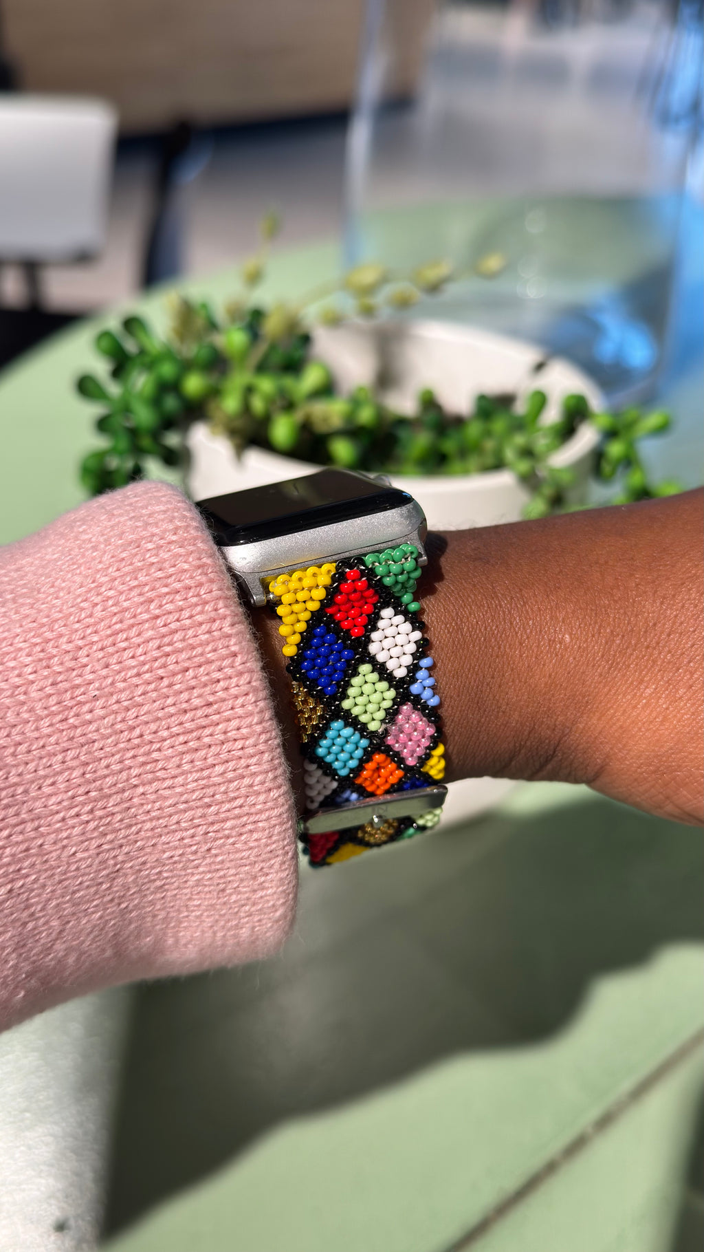 LN Ukunyuka — Handgefertigtes Perlenarmband für Apple Watch